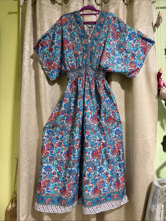 Dresses & Skirts - Boho Floral Midi Dress in Teal & Red